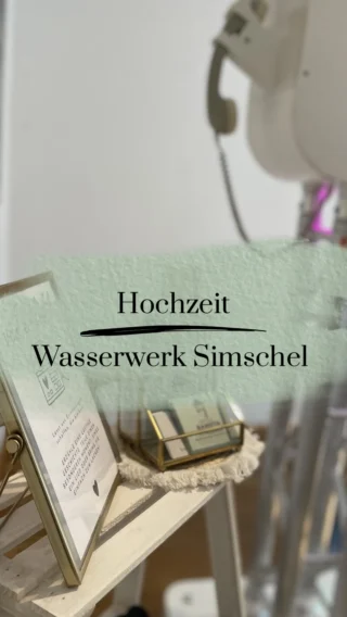 Am Wochenende war die Little Bandita im Wasserwerk Simschel auf der Hochzeit von Annika und Fabian im Einsatz.

Tolles Wetter, eine richtig schöne Location und viele Erinnerungen, die über den Abend entstanden sind. 

Wenn du auch so Erinnerungen von deinem Event willst, meld dich gern bei mir. 
@little_bandita_

Location: @wasserwerksimschel 
Traurednerin: @corinna.portz